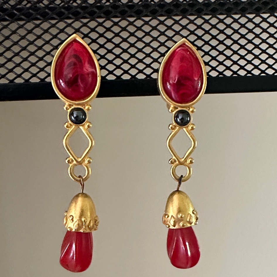 Vintage Leslie Block Gold And Red Drop Clip Earrings 80s 90s
